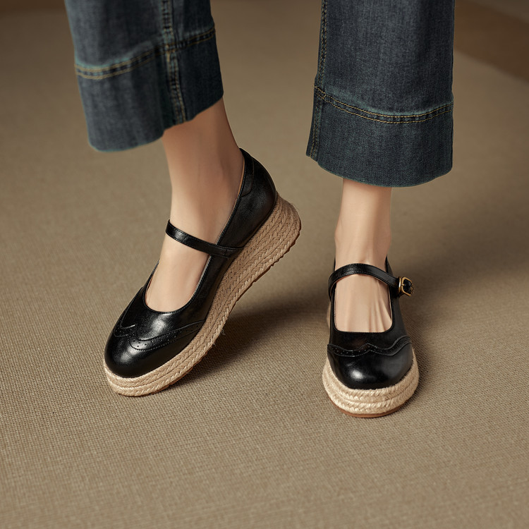 Ethnic Style Sheepskin Loafers with Platform Heel and Belt Decoration - Image 3