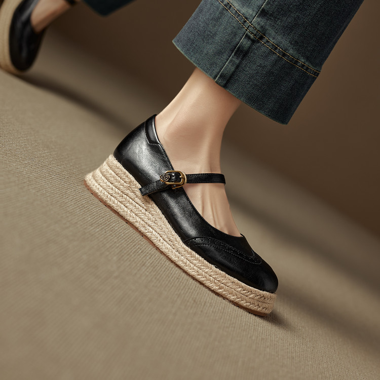Ethnic Style Sheepskin Loafers with Platform Heel and Belt Decoration - Image 4