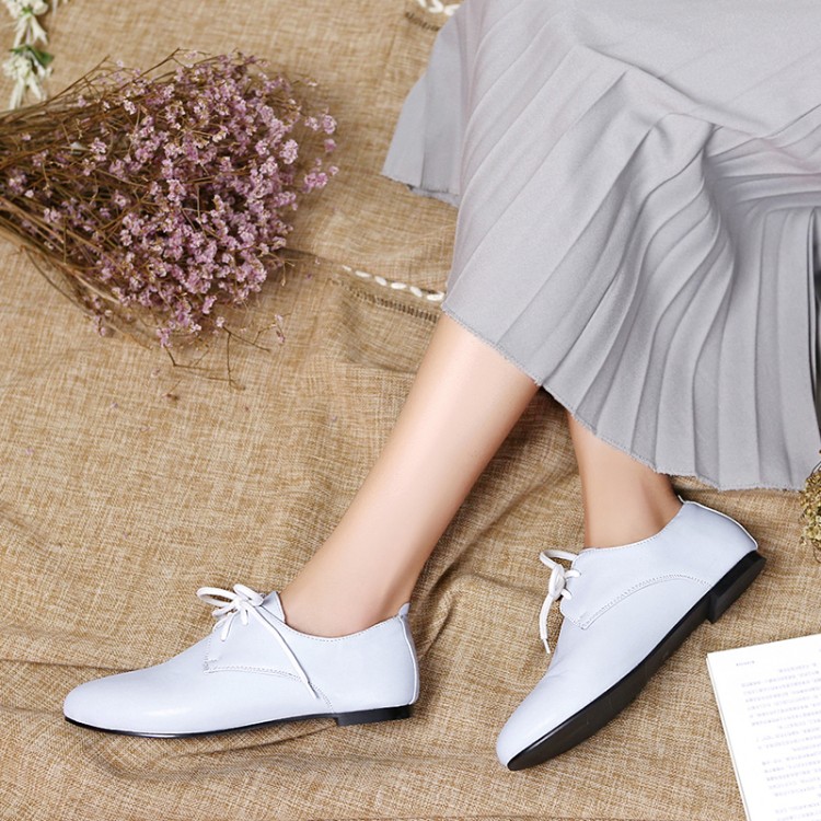 Fashion Flat Shoes - Style a.html