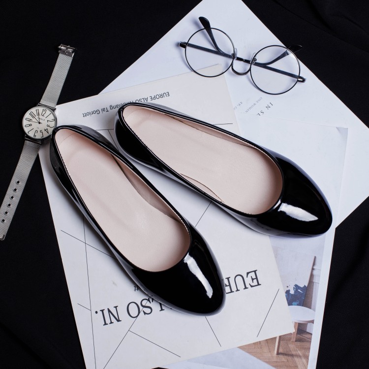 Fashion Mary Jane Flats - PU Patent Round Toe Slip-On - Image 2