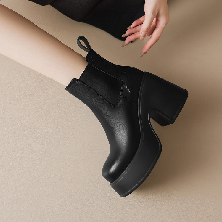 Women's Chelsea Boots in Top Grain Leather with Chunky High Heel - Style a.html - Image 3