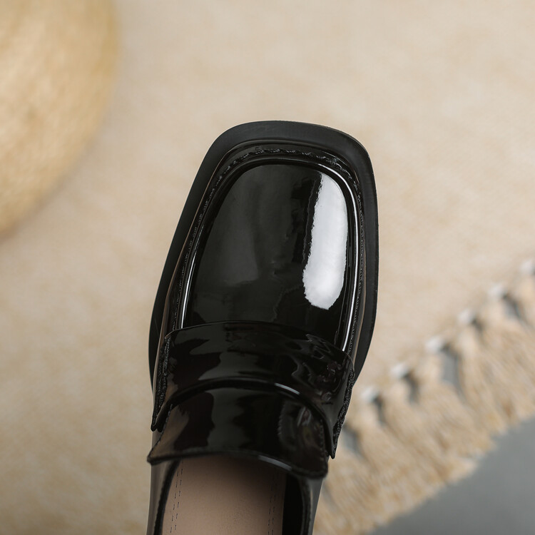 Women's Leather Loafers with Buckle Strap and Chunky Heel - Image 4